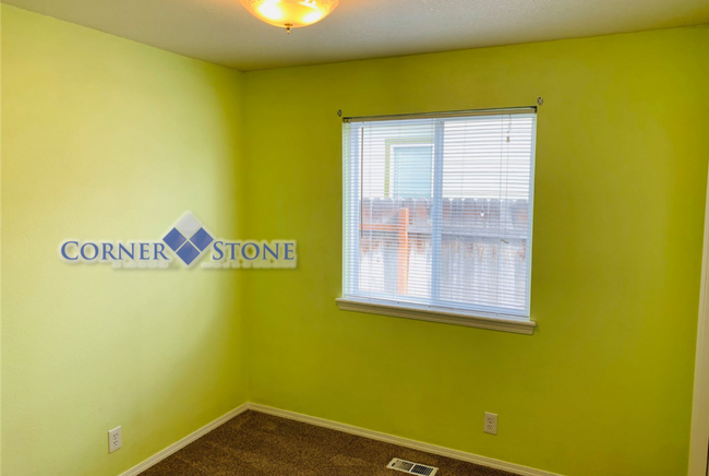 Building Photo - Delightful Home in Columbia Village with B...