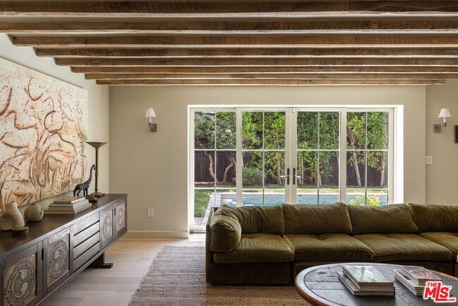 Building Photo - 4228 Los Nietos Dr