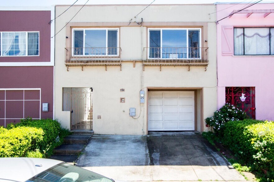 Building Photo - 517 Hanover St