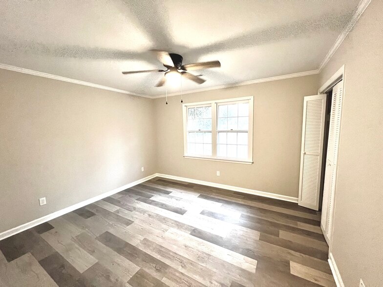 Building Photo - 2401 Clematis Trl