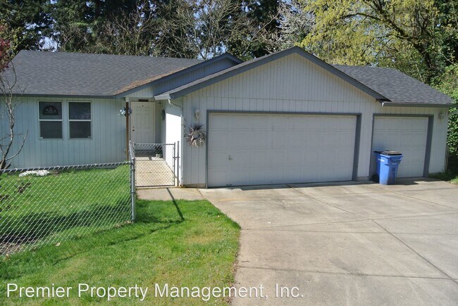 Building Photo - 5614 NE Hazel Dell Ave