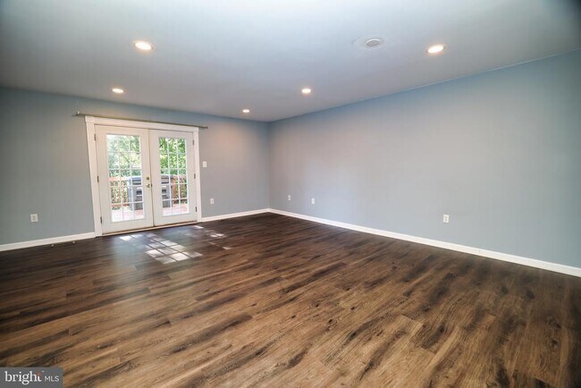 Building Photo - 14436 Whisperwood Ct