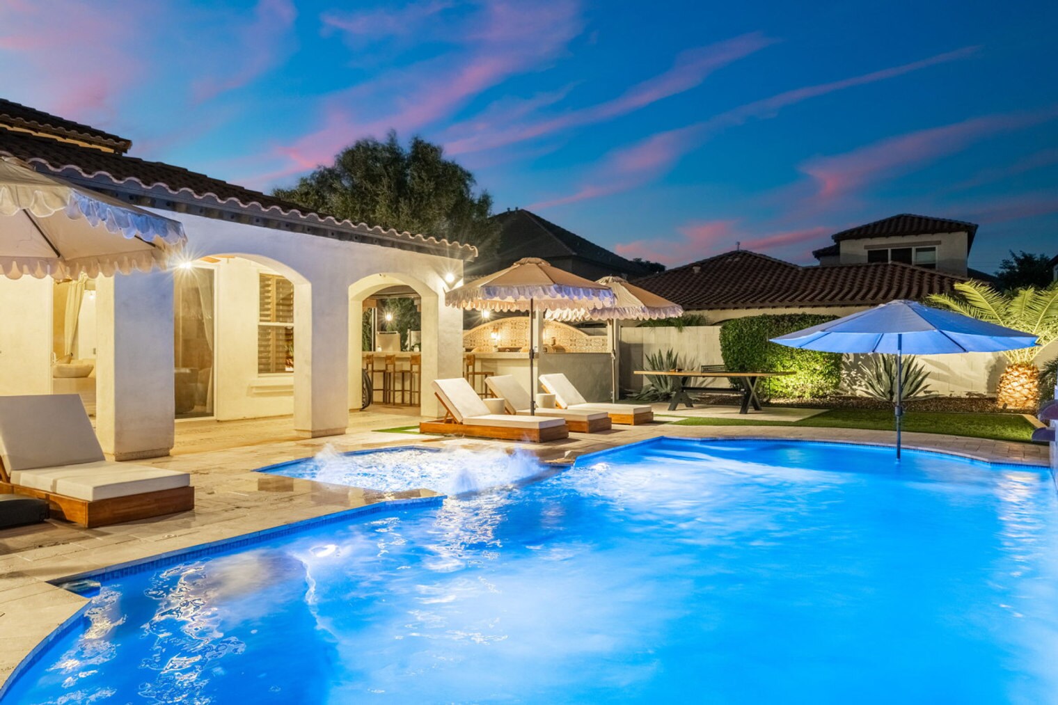 Building Photo - 3083 S Cottonwood Ct