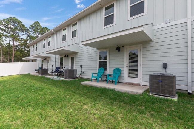 Building Photo - 5724 Sandy Walk St