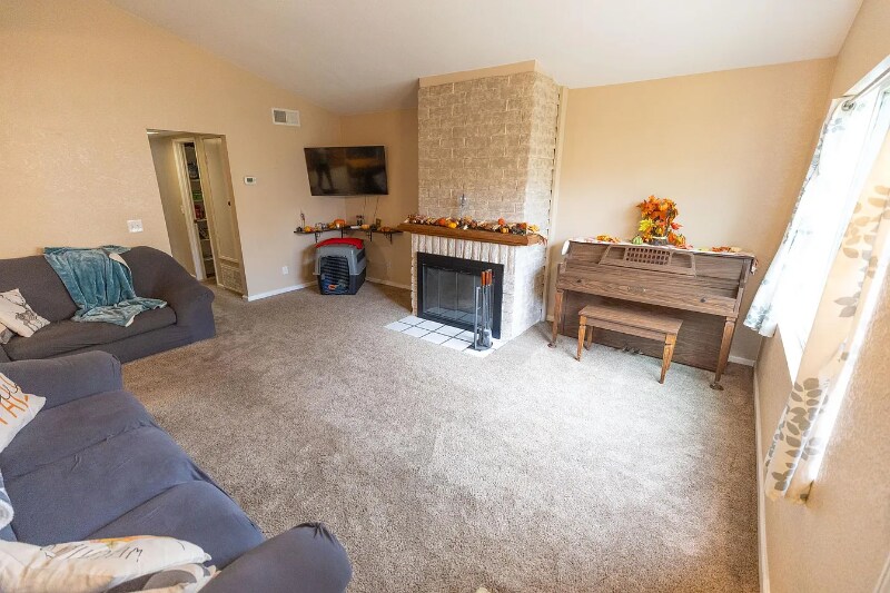 Building Photo - 31162 Via Santo Tomas