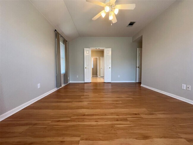 Building Photo - 12733 Serafy Ct