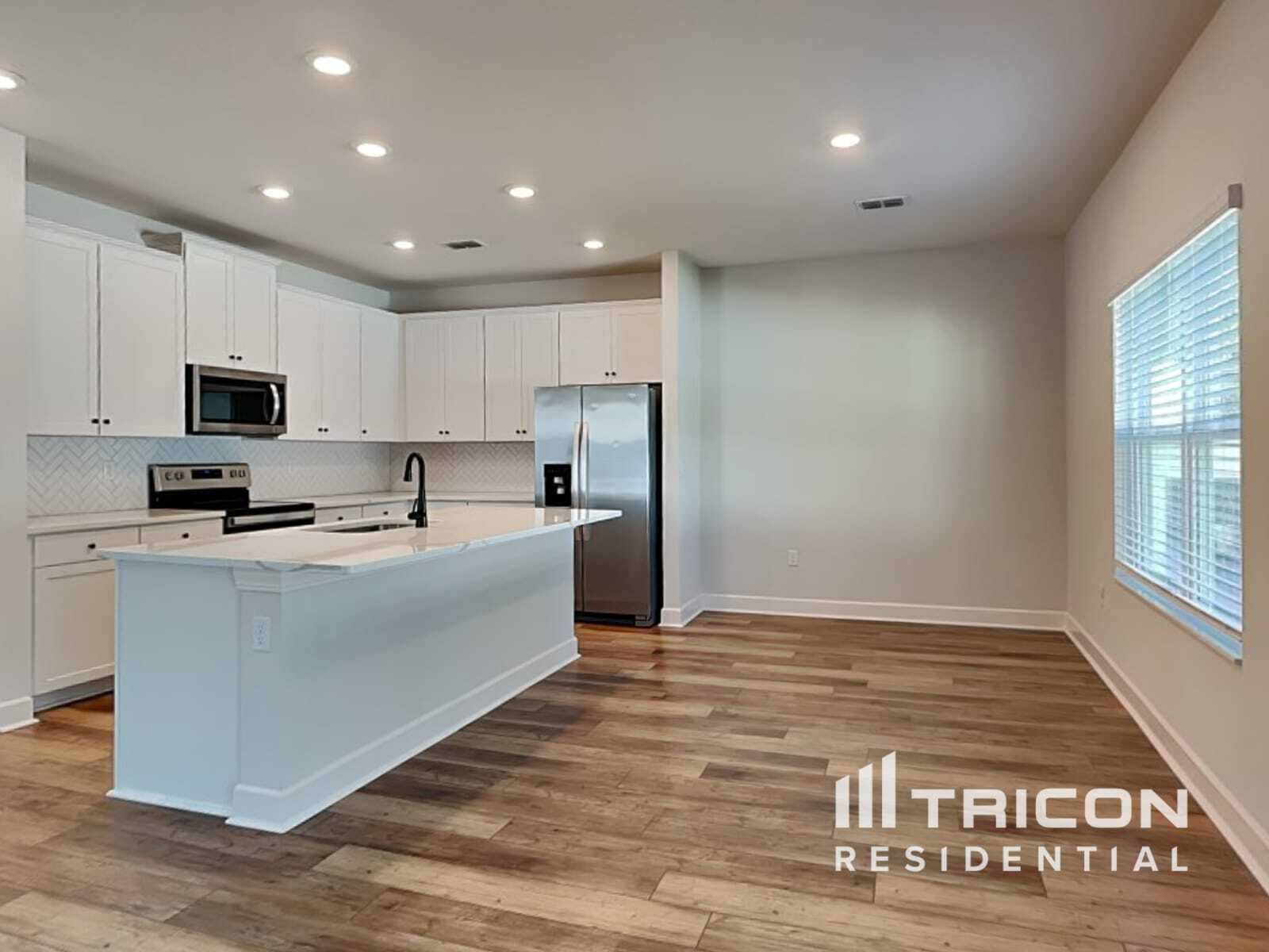 Building Photo - 895 Morgans Treasure Rd