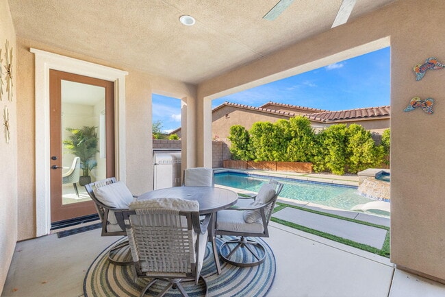 Building Photo - 81890 Via Encinitas