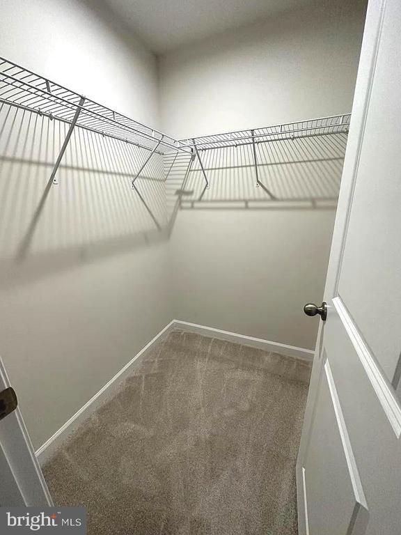 Building Photo - 420 Circle Dr