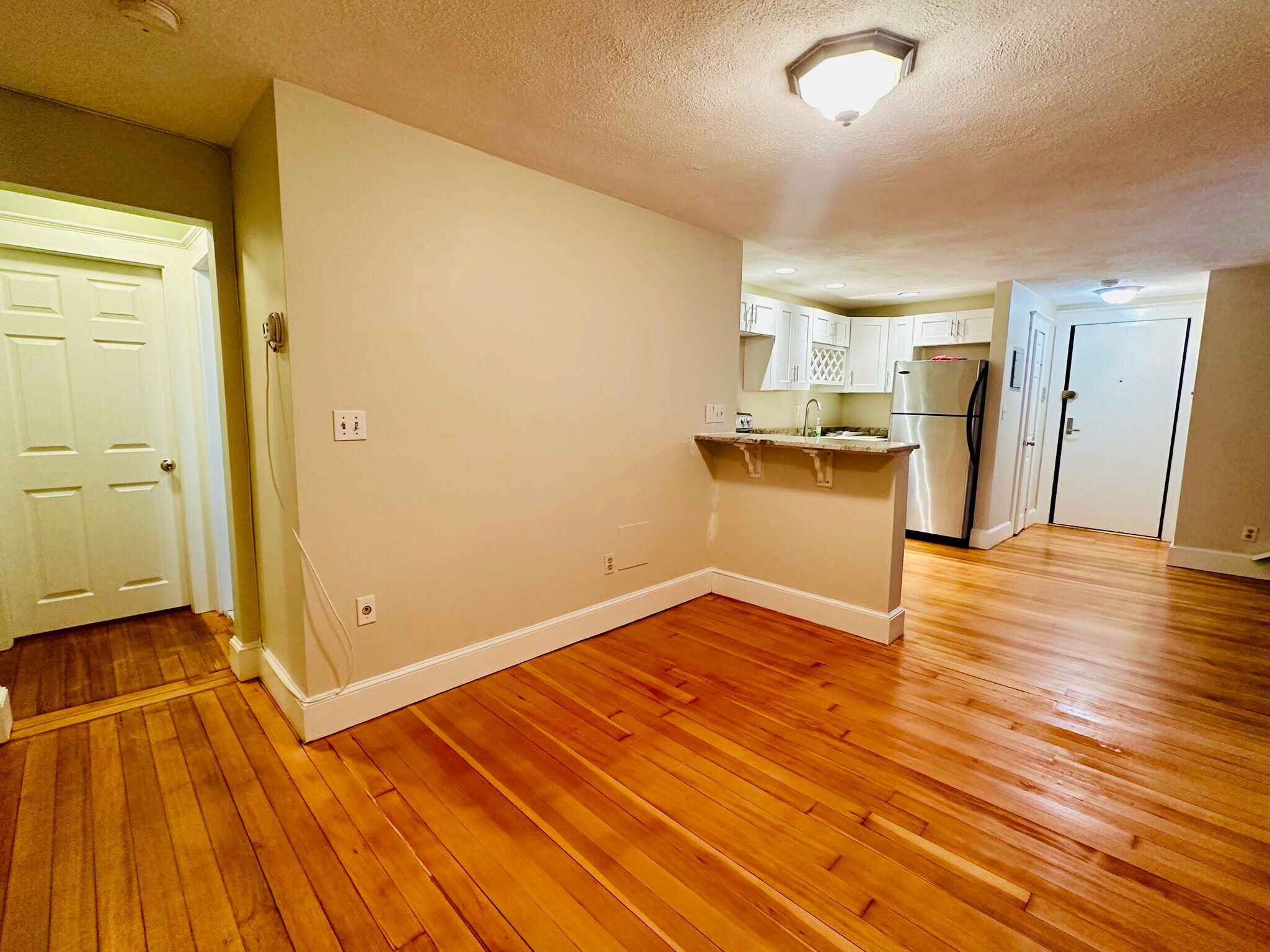 Building Photo - 39 South St