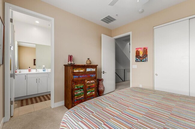 Building Photo - 16510 N 92nd St