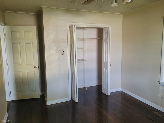 Building Photo - 3 br, 1 bath House - 1212 A Street Northeast
