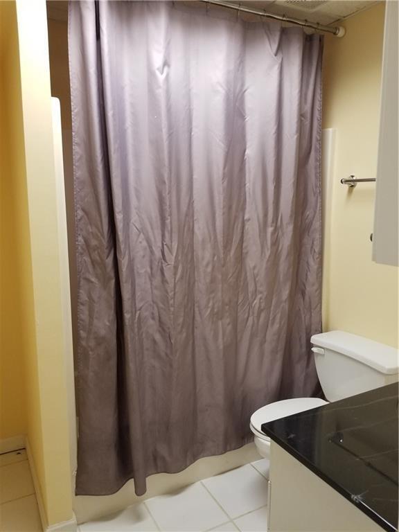 Building Photo - 2828 Oglethorpe Run Square