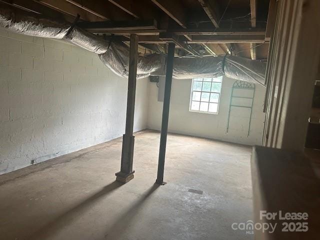Building Photo - 605 E Horah St