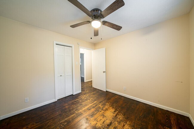 Building Photo - 3 Bedroom 2 bath Harris County