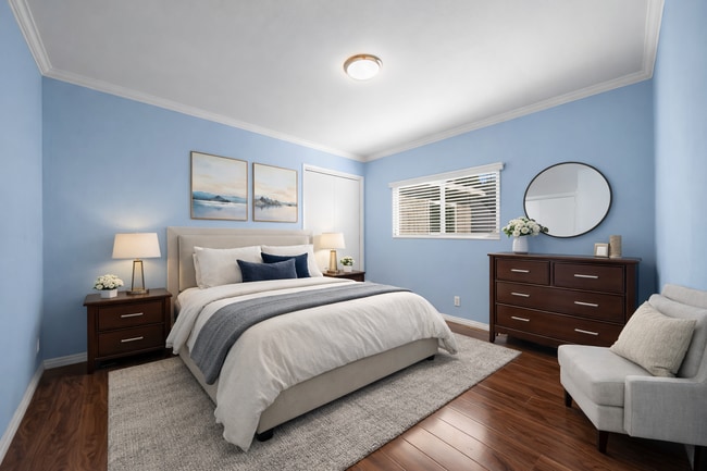 Building Photo - 1337 Douglas St