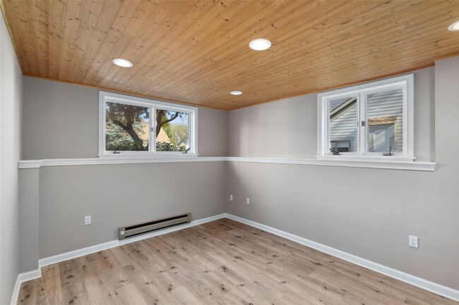 Building Photo - 671 Heritage Hills