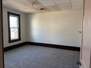 Building Photo - 2517 Grand Ave