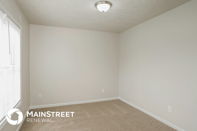 Building Photo - 114 Chriswood Ave