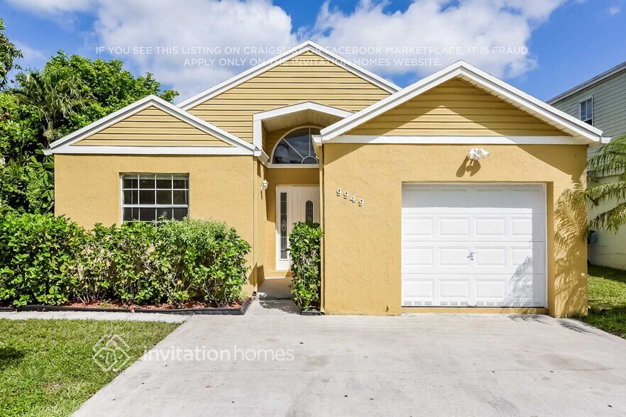 Building Photo - 9949 W Daffodil Ln