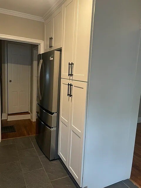Building Photo - Room in House on Winburn Terrace