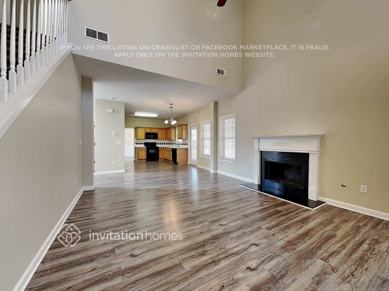 Building Photo - 3940 Lakeside Blvd