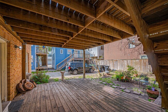 Building Photo - 1614 Ridgewood St
