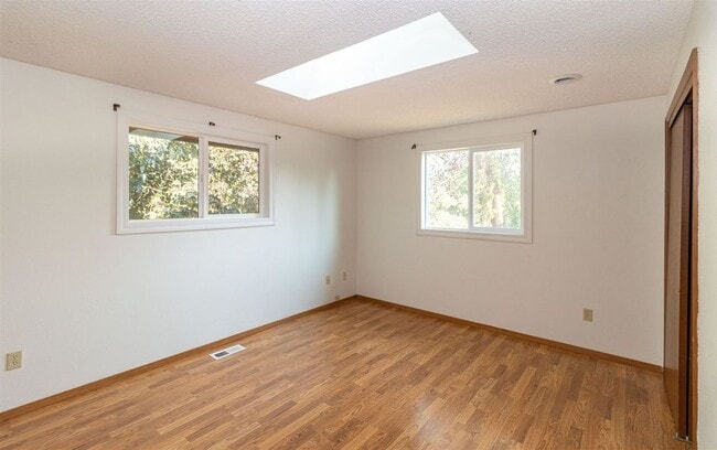 Building Photo - 4903 S Madelia St