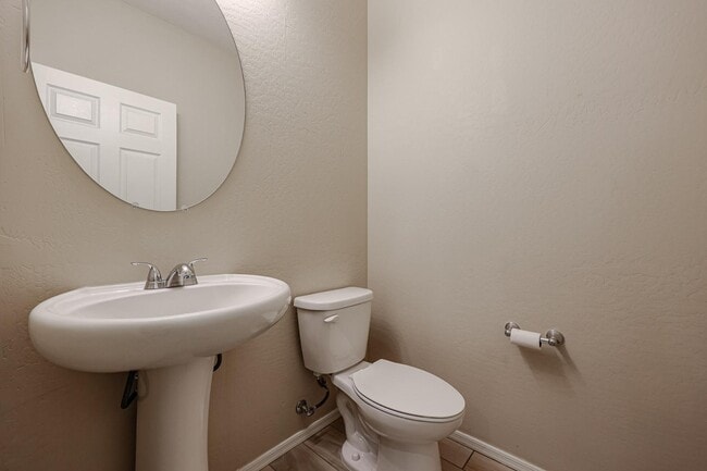 Building Photo - 12226 W Locust Ln