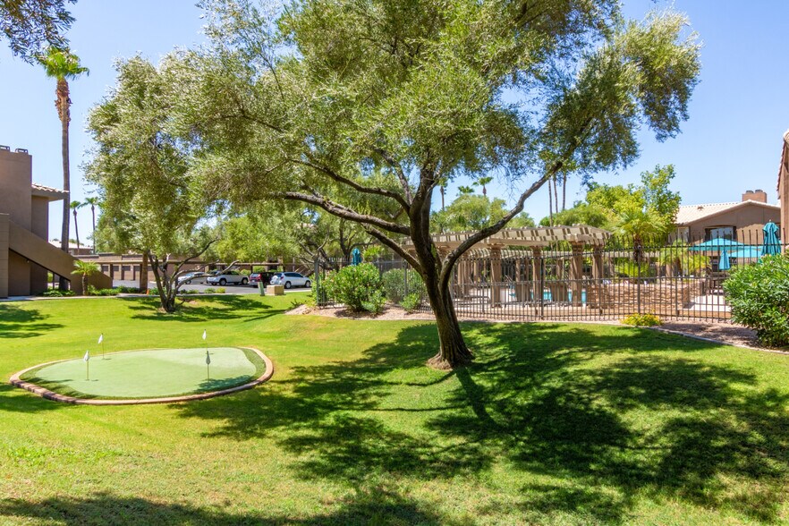 Building Photo - 7009 E Acoma Dr