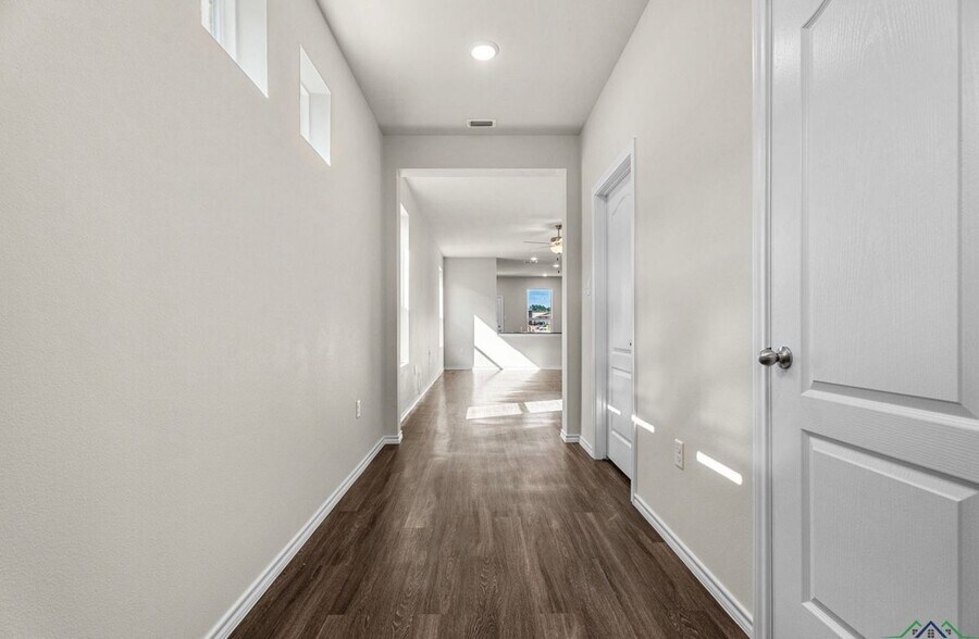 Building Photo - 1603 Everwood Ct