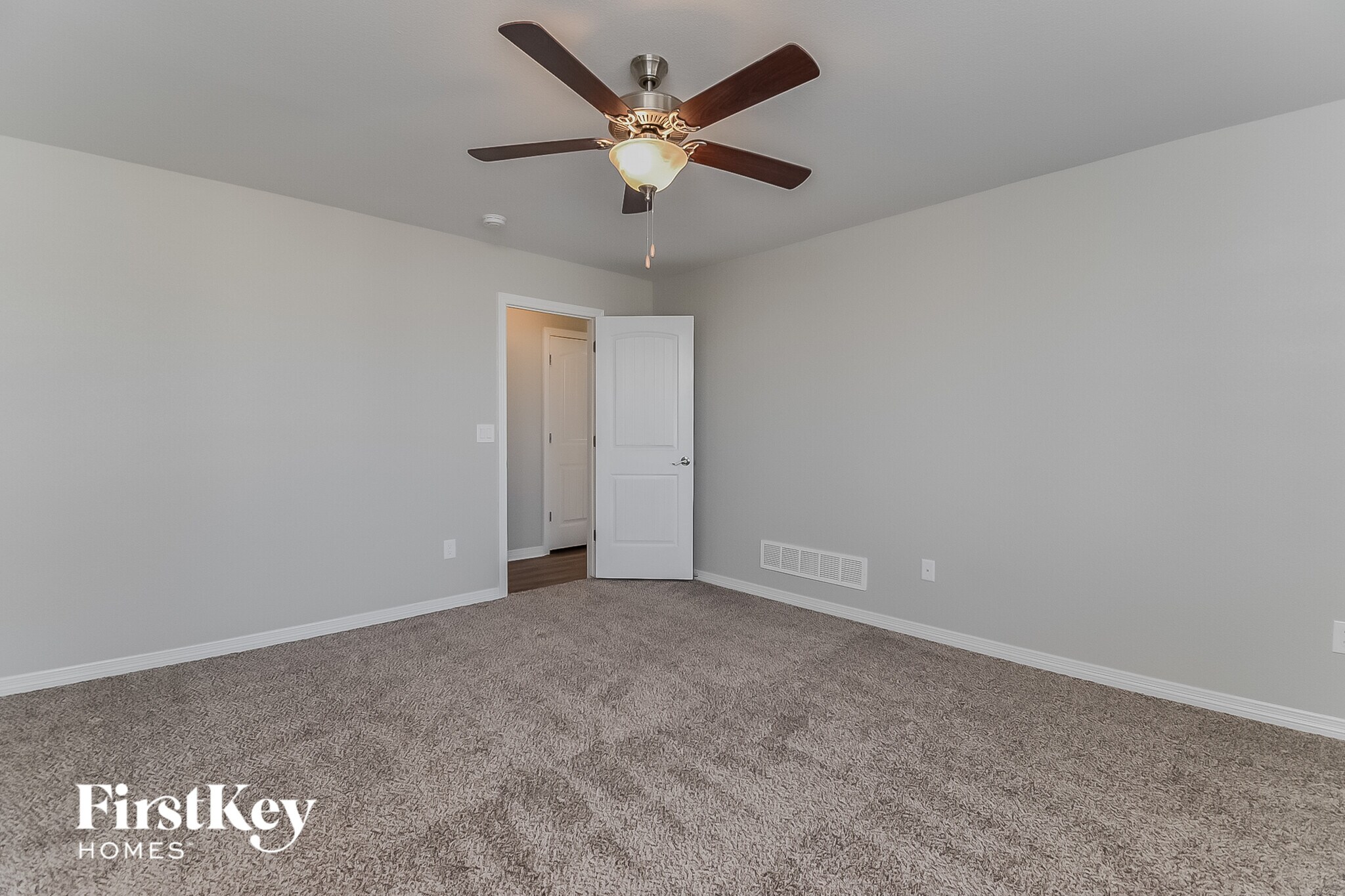 Building Photo - 6470 Chaplin Dr