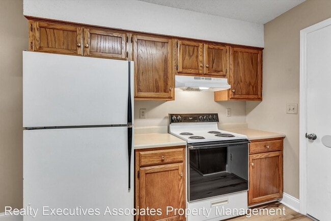 Building Photo - 3 br, 2 bath House - 919 Coker Road