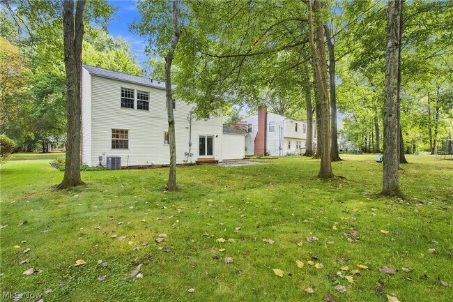 Building Photo - 6832 Green Ridge Ave
