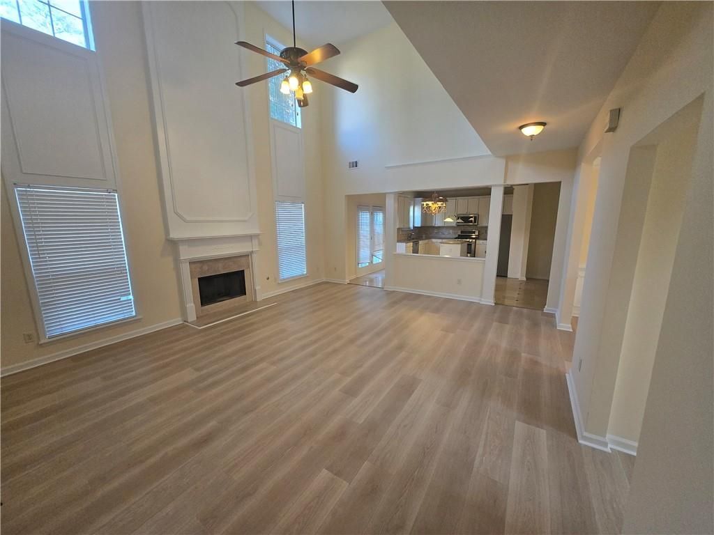 Building Photo - 2206 Creekway Dr