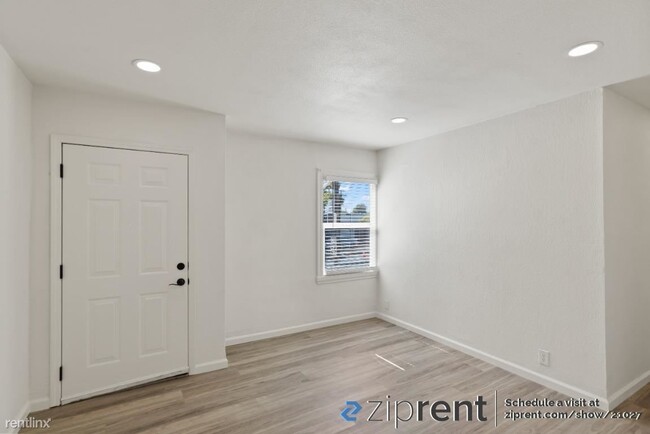 Building Photo - 2 br, 1 bath 4plex - 2929 Sacramento St, B...