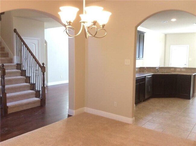 Building Photo - 10309 Hidden Haven Dr