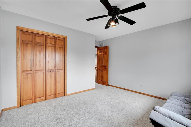 Building Photo - 9200 Greenwood Dr