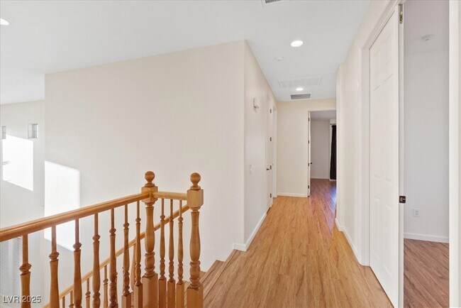 Building Photo - 7381 Summer Duck Way