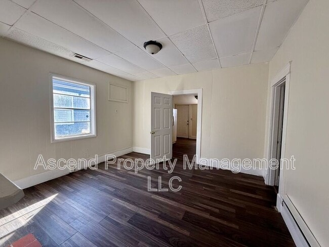 Building Photo - 2810 E 46th St