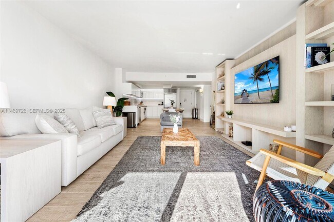 Building Photo - 102 24th St