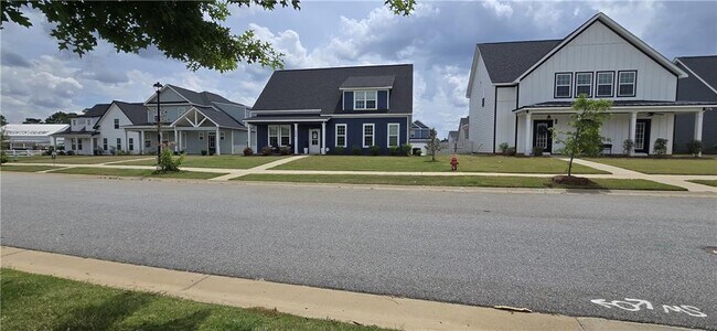 Building Photo - 326 Barrow Ln