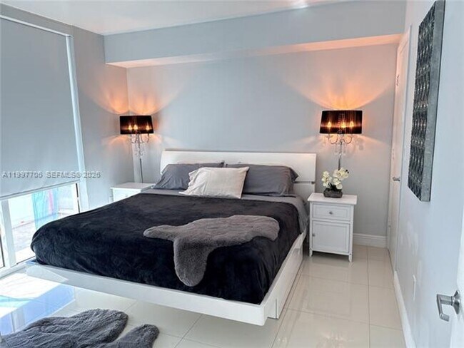 Building Photo - 50 Biscayne Blvd