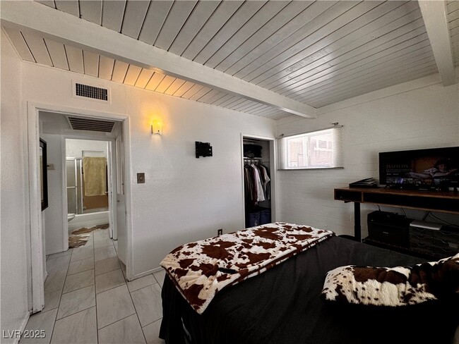 Building Photo - 421 Harvard St