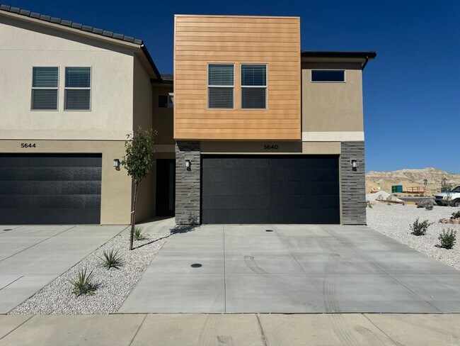 Primary Photo - REDUCED PRICE!! Beautiful FOUR Bedroom Home!