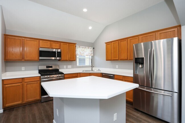 Building Photo - 11110 Fall Point Dr