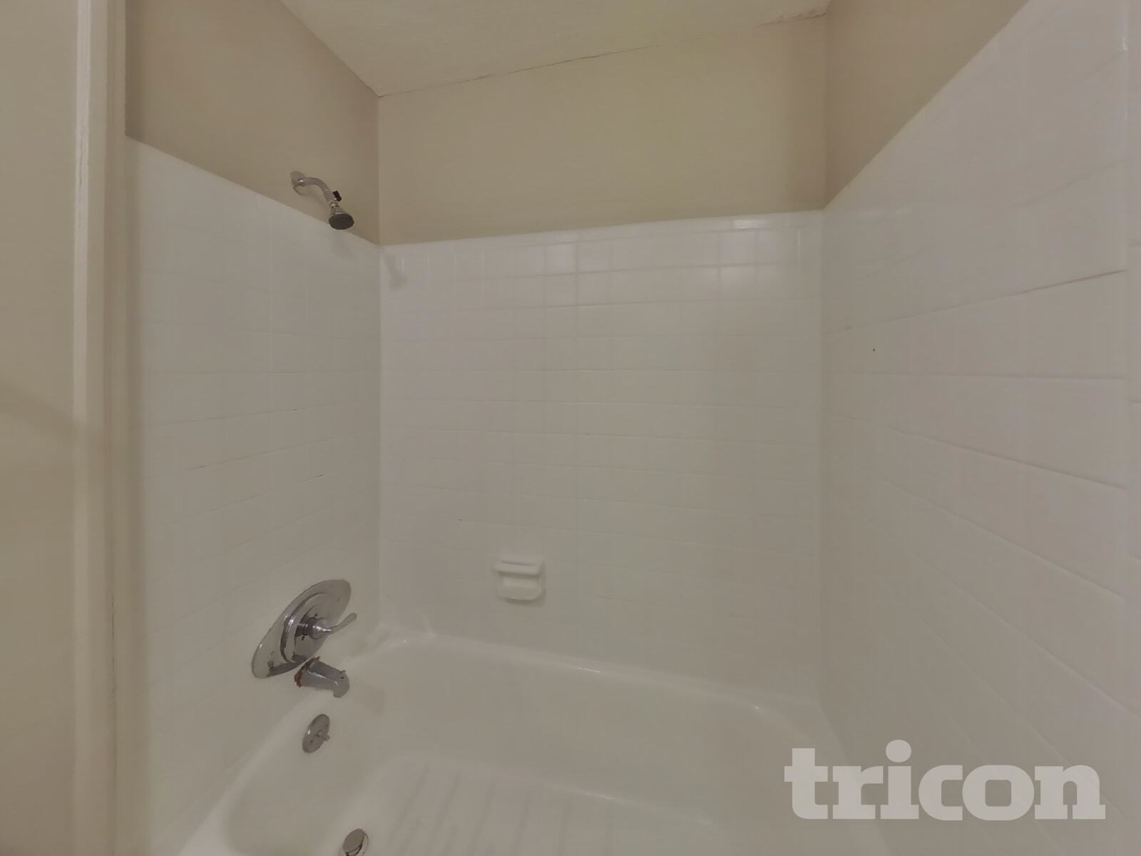 Building Photo - 2807 Alamo Pl