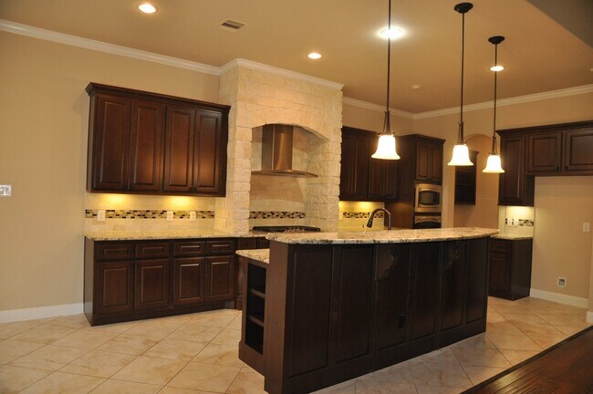 Building Photo - 27619 Lodgemist Ct