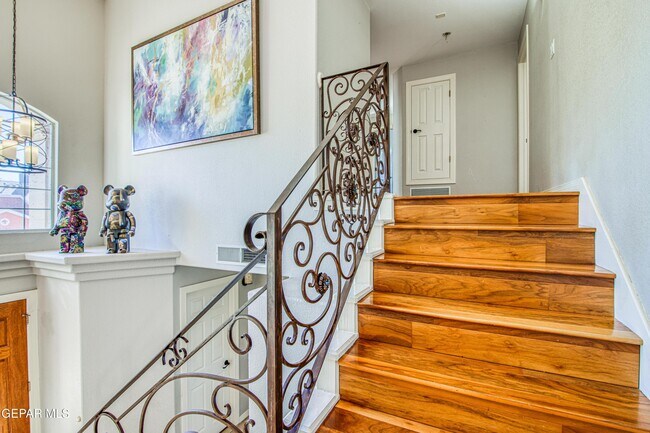 Building Photo - 6561 Isla Del Rey Dr