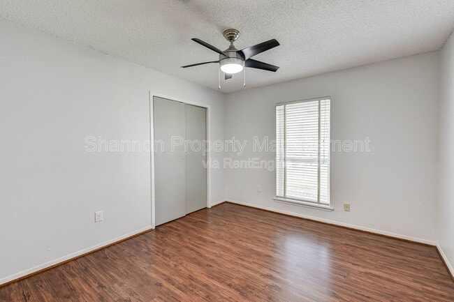 Building Photo - 5911 Chrystell Ln